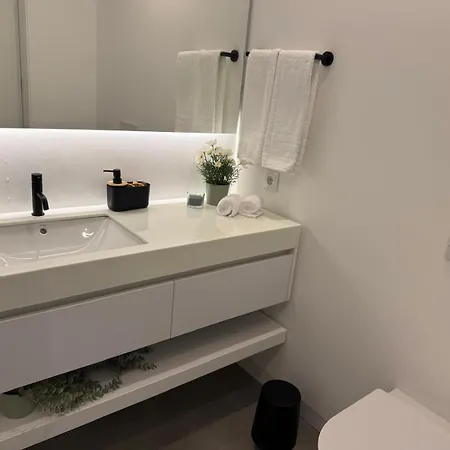 Apartamento White River View 206 *